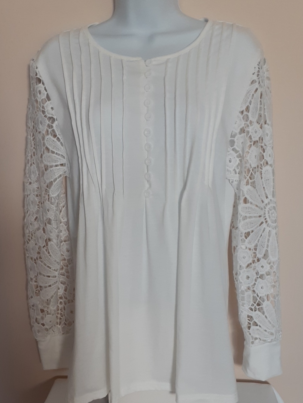White Lace-Sleeve Women’s Blouse - Sz Large